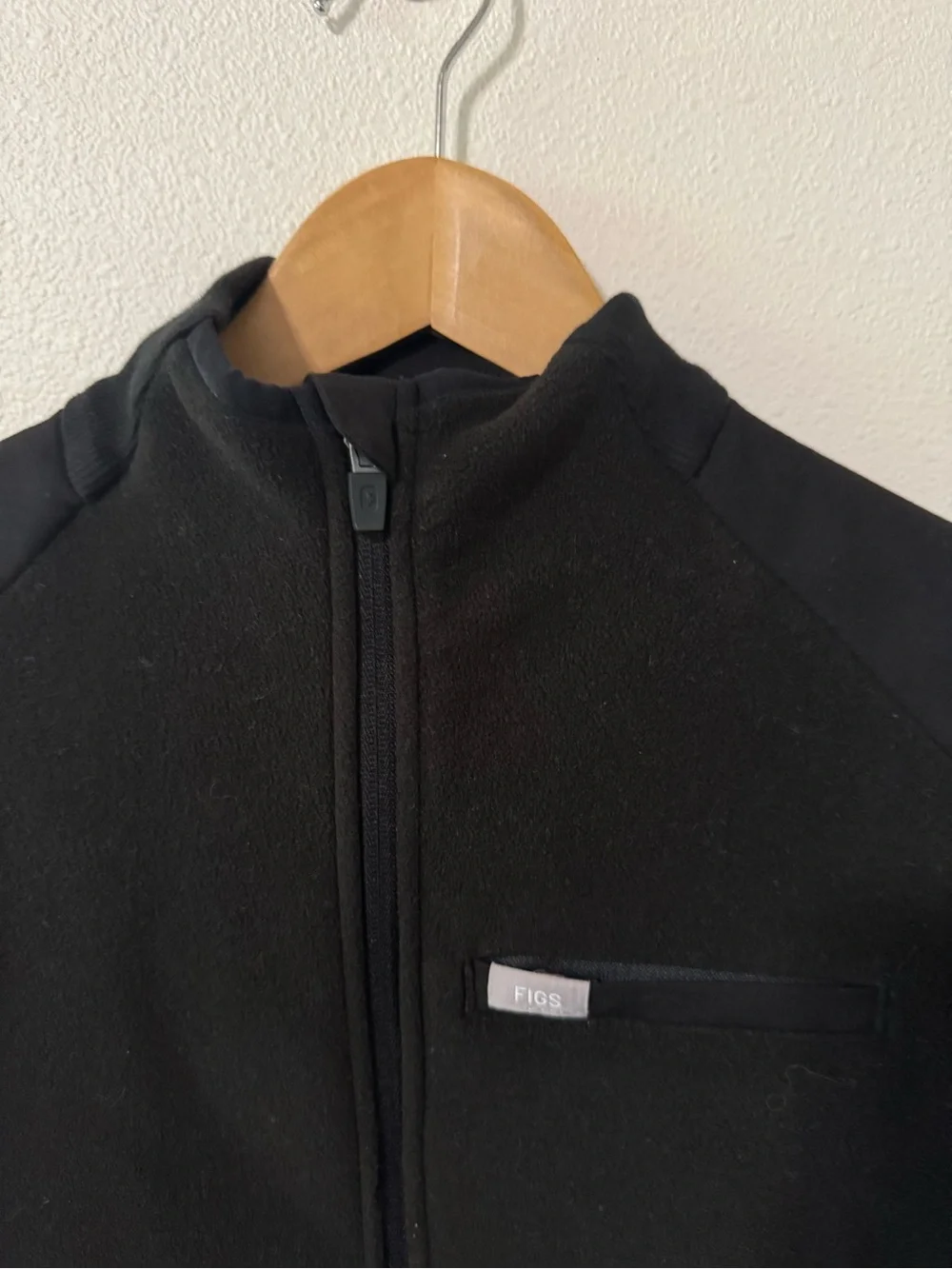 Figs On-Shift Fleece Jacket Black Full Zipper Primaloft Slim Fit Clinic X-Small